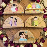 نقاشی قهوه ای