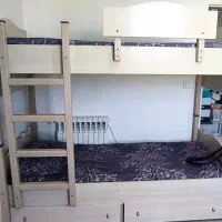 تخت دونفره با میز تحریر