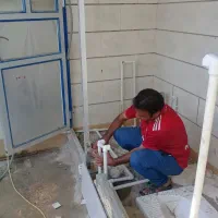 برقکار و لوله کش صنعتی وساختمان