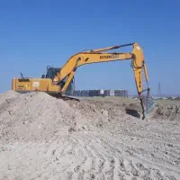 نیازمند یک راننده بیل مکانیکی