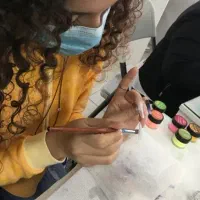 آموزش تخصصی کاشت ناخن جیرفت