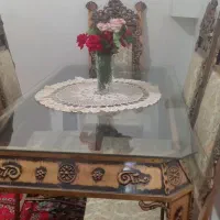 میز ناهارخوری فلزی