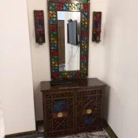 آیینه و کنسول و جا شمعی