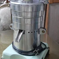 آبمیوه گیری صنعتی