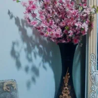 گلدان وگل همیشه بهار