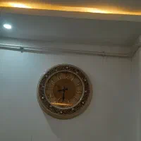 ساعت دیواری طرح کلاسیک