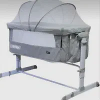 تخت کنارمادر