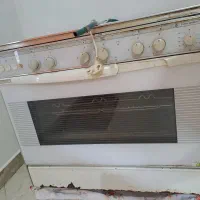 فروش اجاق گاز پنج شعله دارای فر کاملا سالم