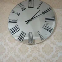 ساعت دیواری بزرگ
