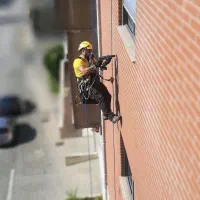 خدمات نما پیچ رولپلاک شستشوی رنگ نما کار در ارتفاع