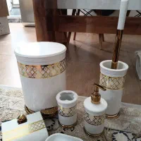 جا دستمال و سطل سرویس دستشویی