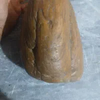 یک عددشهاب سنگ ماه رنگ قهوه ای