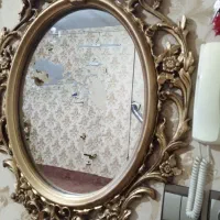 آینه دیوار کوب طلایی