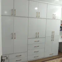 کمد و کمد دیواری بدنه دار قابل جابجایی