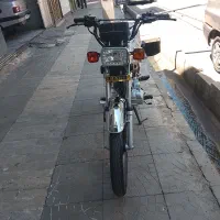 موتور سیکلت 200پرواز