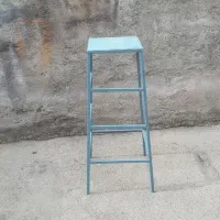 چهار پایه|صندلی و نیمکت|نمین, |دیوار