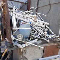 ضایعات آهن آلات مس برنج آلمینیوم..