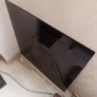 شیشه دودی در ابعاد86/86 ابزار خورده مناسب جلو مبلی