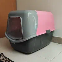 ظرف خاک گربه