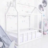 تخت خواب باز شده با تشک