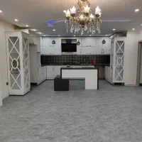 آپارتمان ۱۵۰متری سه خواب ۱۵۰متر حیاط اختصاصی