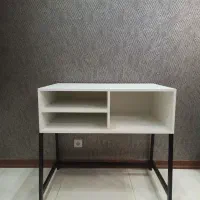 میز تحریر کم جا