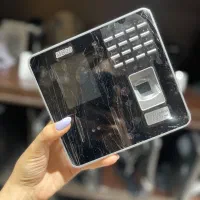 دستگاه حضور و غیاب