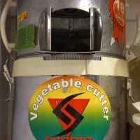 سبزی خردکن بسیار تمیز