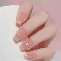تخفیف کاشت ناخن ۴۰۰