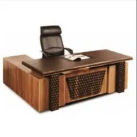 نیروی خدماتی خانم