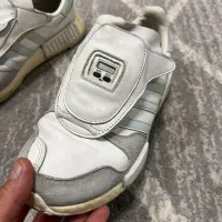 کتونی ادیداس کیلومتری