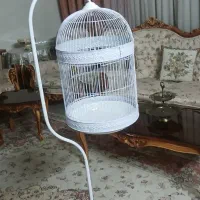 قفس پایه دار با لوازم