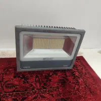 پروژکتور 150وات زیر قیمت کل بازار
