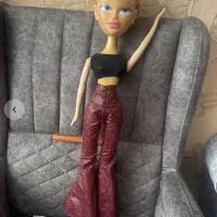 عروسک باربی و پولیشی