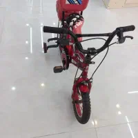 یک عدد دوچرخه درحد نو بچه گانه