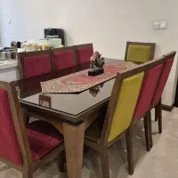 میز نهار خوری ۸ نفره به همراه شیشه