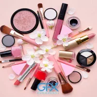مدل میکاپ برای تکمیل نمونه کار