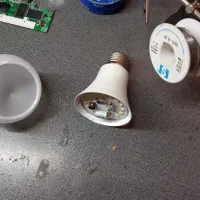 تعمیرات لامپ ، پرژکتور LED