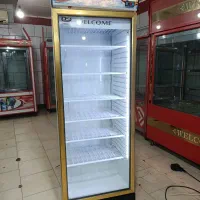 یک فریزر ایستاده 70سانتی درحدنو