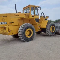 لودر ولوو HL200چهارجگ مدل۱۳۷۷