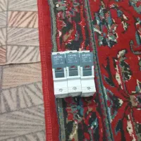 با سلام سه فیوز سه فاز