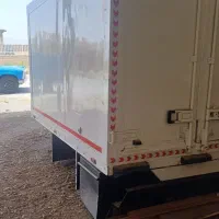 یخچال نگهدارنده  مخسوس ماهی که روی ایسیزو وفورس