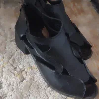 صندل و کفش