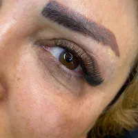 اکستنشن مژه با قیمت ویژه