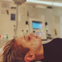 تخفیف عیدانه پاکسازی پوست