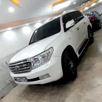 تویوتا لندکروز اتاق ۲۰۰ سفید