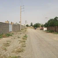 چهار دیواری  باغی در داخل* بافت  * شهر *