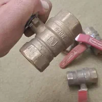 شیر گازی یک اینچ  وکابل درحد نو