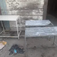 سه عدد میز اهنی