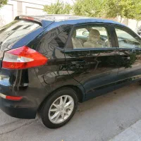 ام وی ام 315 هاچبک